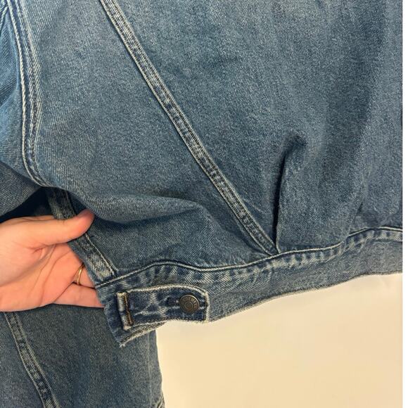 NWOT Madewell Relaxed Crop Trucker Jean Jacket In Billings Wash Size Small - Picture 9 of 9